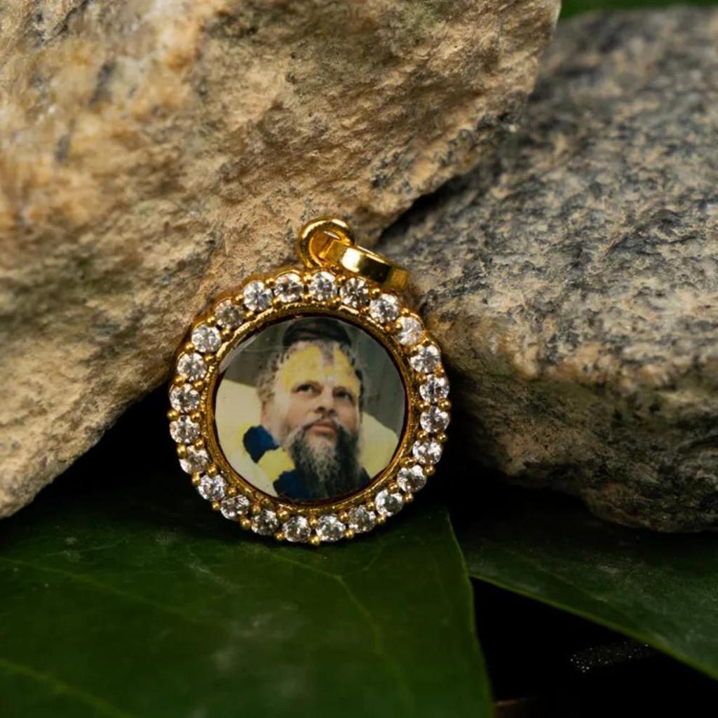 Premanand Maharaj Ji Pendant With chain