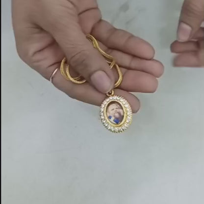 Premanand Maharaj Ji Pendant With chain